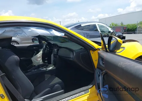 2015 Scion Fr-S Release Series из США, поврежденный, VIN JF1ZNAA10F8706911